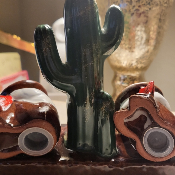 1950s Mexican/southwest siesta Salt&Pepper set - Picture 2 of 4